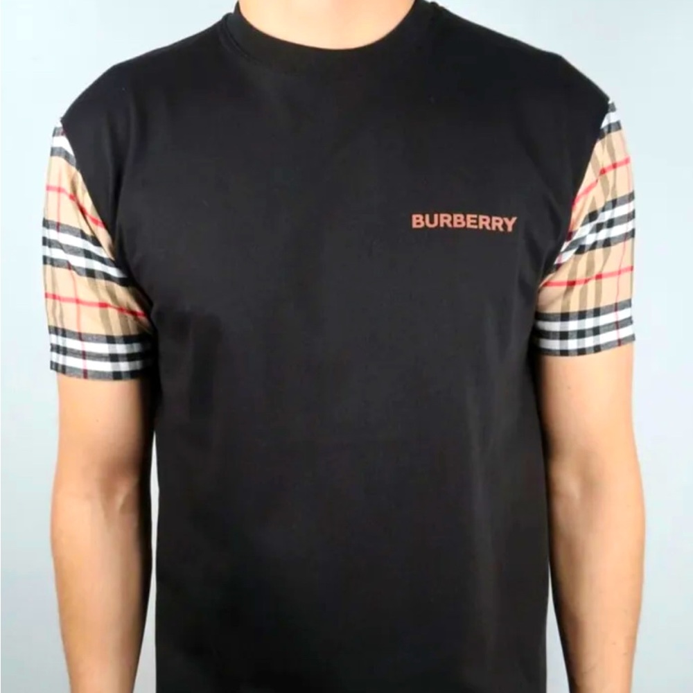 Men’s BURBERRY t-shirt US XL (European XXL) ICONIC Plaid RARE Won’t see …